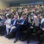 Uczestnicy IX Wojewódzkiej Konferencji „Start w dorosłość bez uzależnień i zachowań ryzykownych